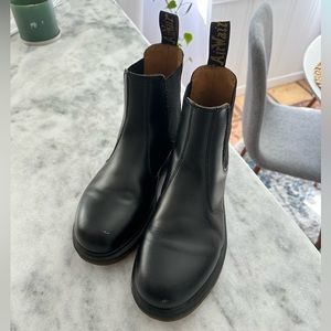 Dr. Martens Chelsea Boots with bouncing soles